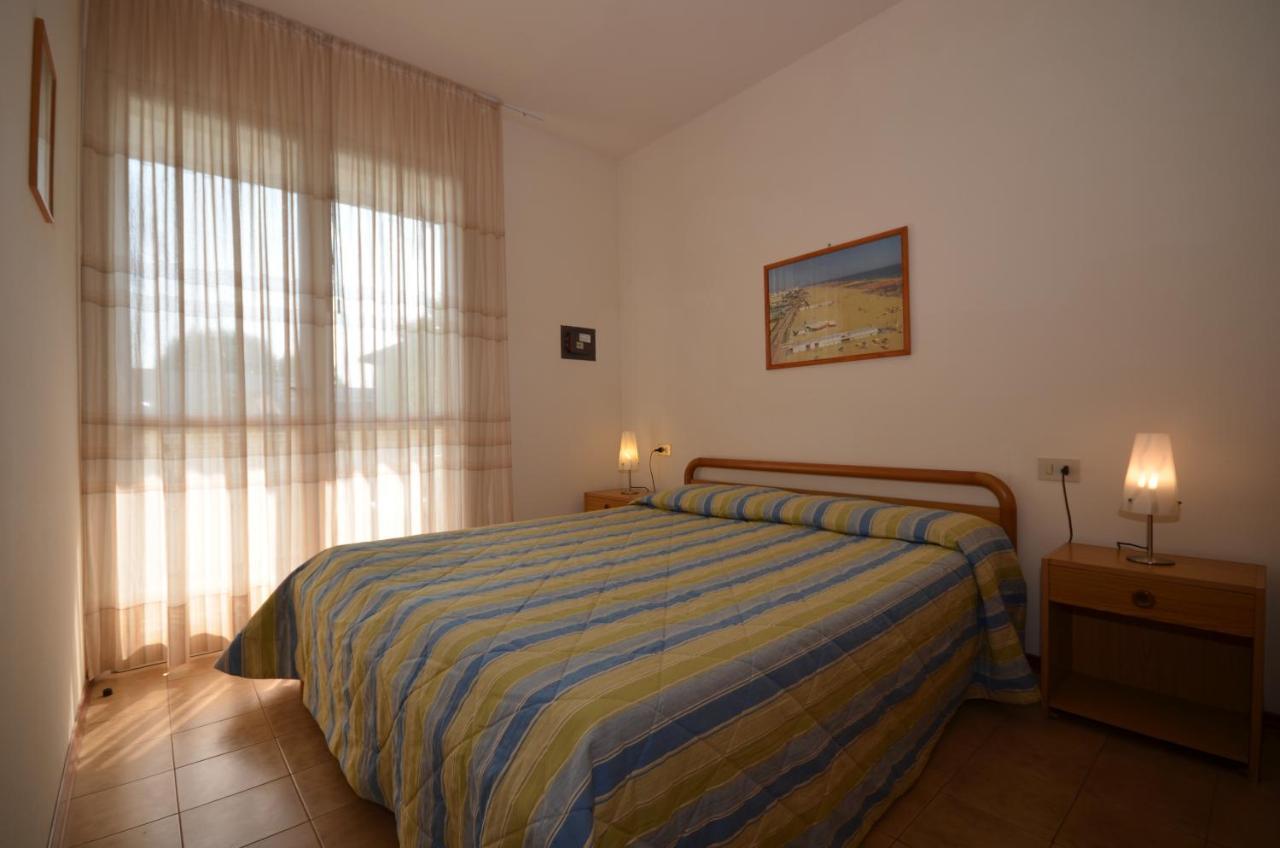 Appartamenti Sirio Via Pesci 6,8,14 Бибионе Екстериор снимка