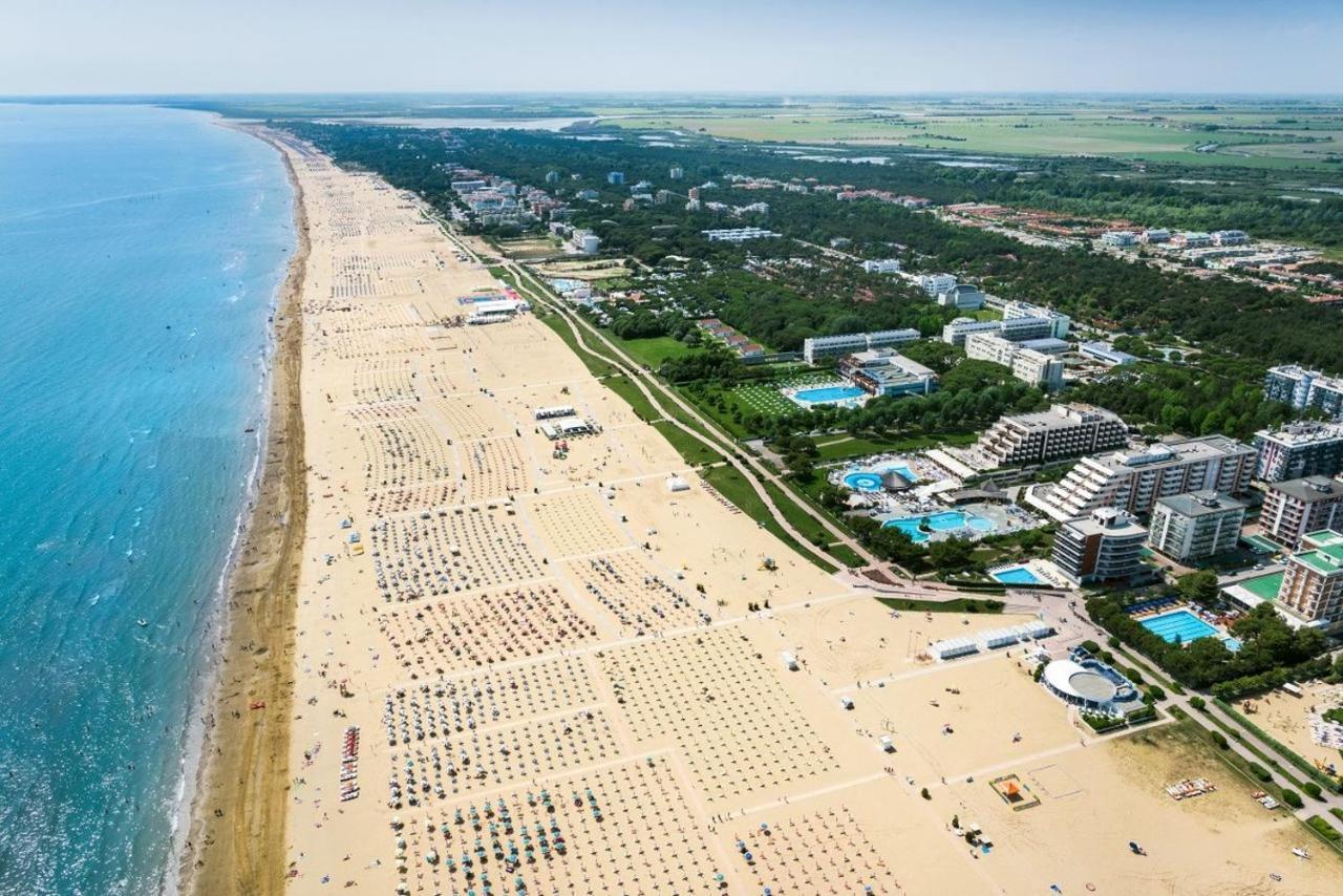 Appartamenti Sirio Via Pesci 6,8,14 Бибионе Екстериор снимка