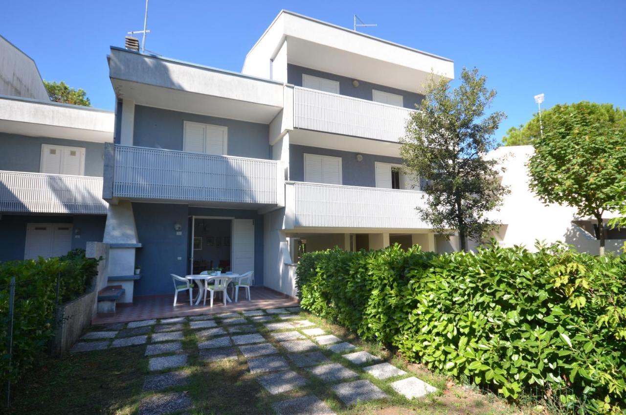 Appartamenti Sirio Via Pesci 6,8,14 Бибионе Екстериор снимка