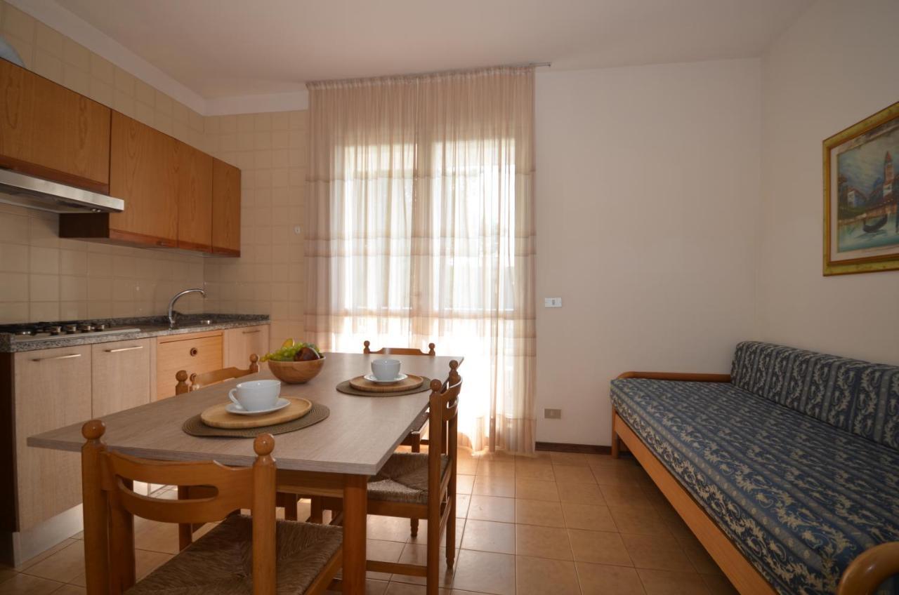 Appartamenti Sirio Via Pesci 6,8,14 Бибионе Екстериор снимка